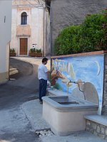 Michele Nave dipinge la meridiana
