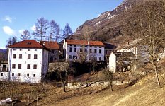 Dalla strada per arrivare ai Paradisi